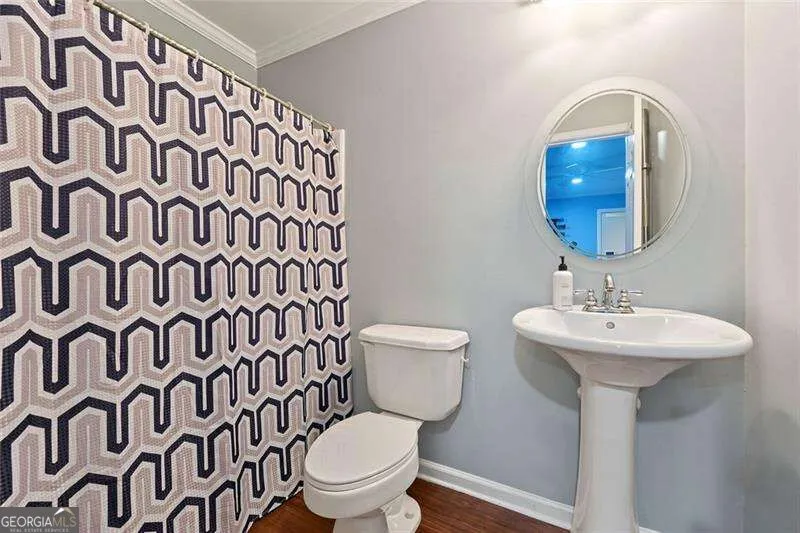 1004 Glen Ivy Marietta, GA 30062