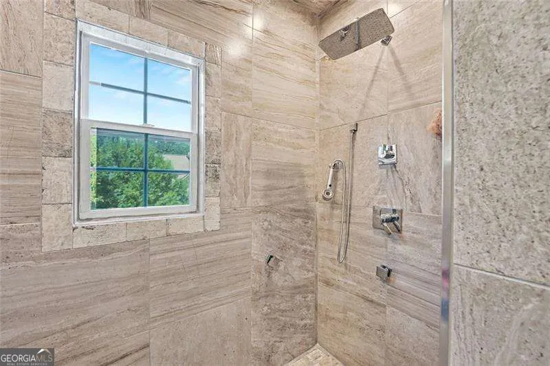1004 Glen Ivy Marietta, GA 30062