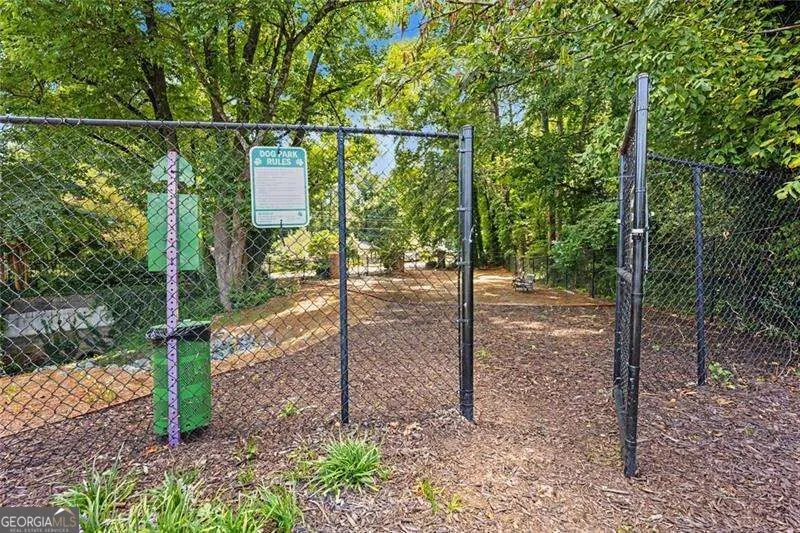 1004 Glen Ivy Marietta, GA 30062