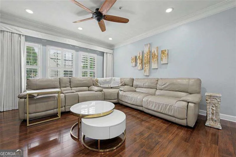 1004 Glen Ivy Marietta, GA 30062