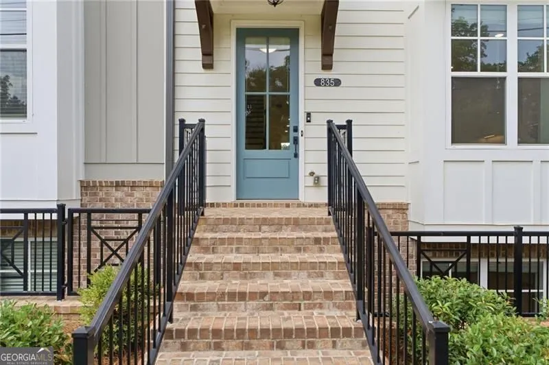 835 Green Sapling TRL Suwanee, GA 30024