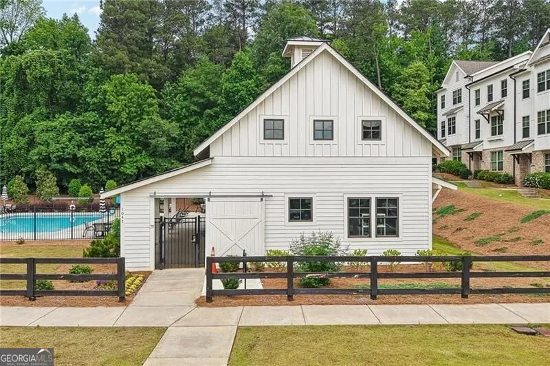 835 Green Sapling TRL Suwanee, GA 30024
