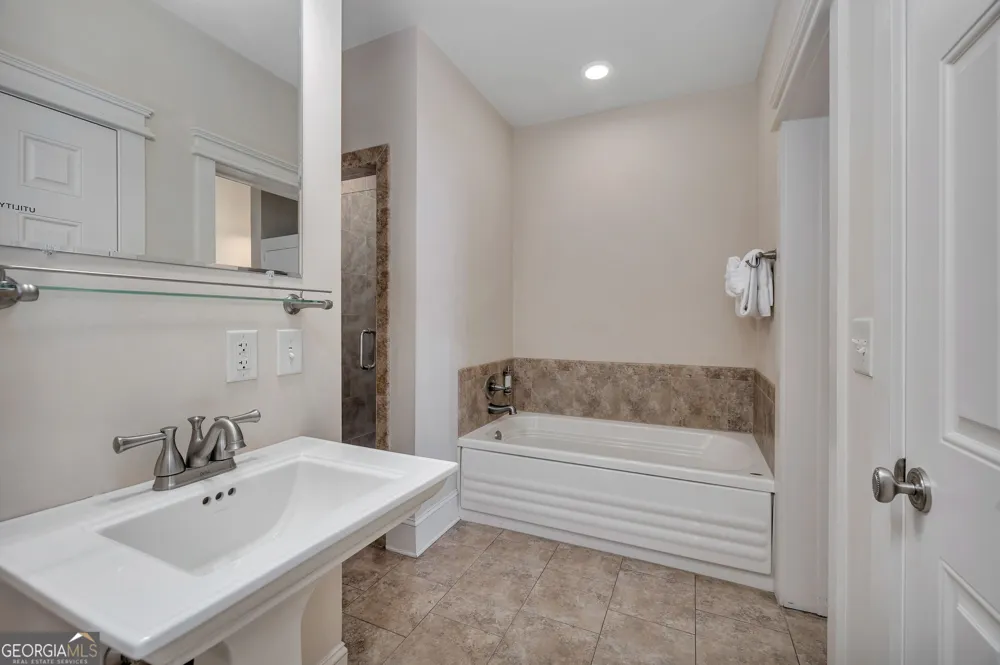 1015 Bechview DR St. Simons, GA 31522