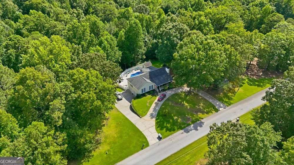 200 Gina DR Carrollton, GA 30116