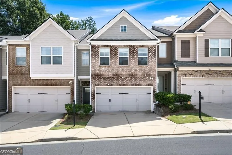 5825 Radford LOOP Fairburn, GA 30213