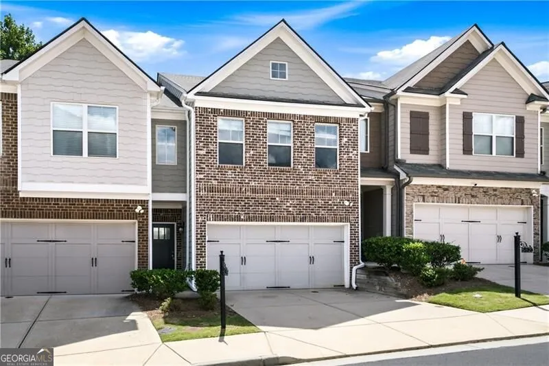 5825 Radford LOOP Fairburn, GA 30213
