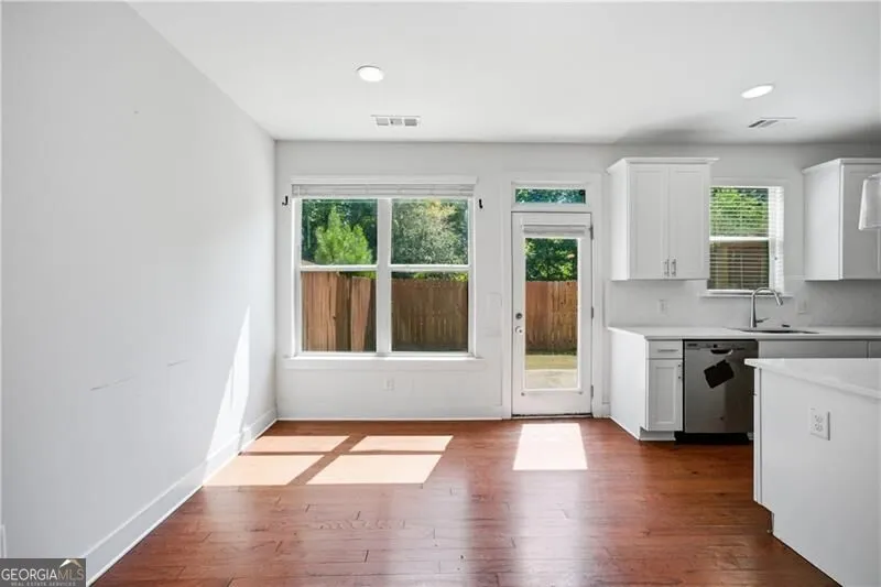 5825 Radford LOOP Fairburn, GA 30213