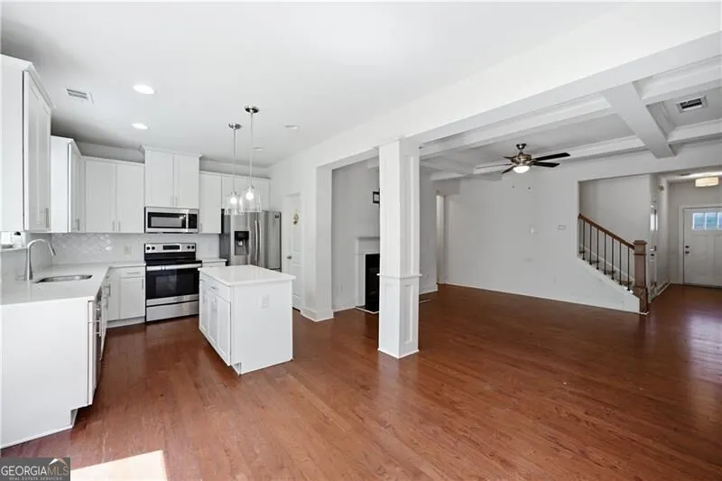 5825 Radford LOOP Fairburn, GA 30213
