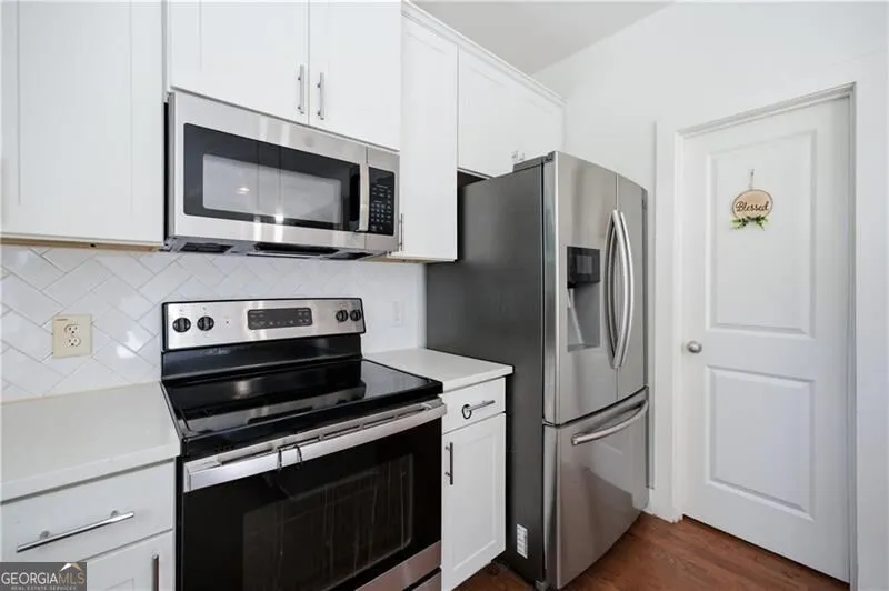 5825 Radford LOOP Fairburn, GA 30213