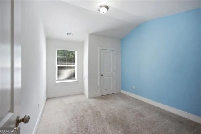 5825 Radford LOOP Fairburn, GA 30213