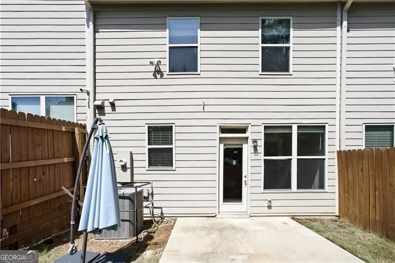 5825 Radford LOOP Fairburn, GA 30213