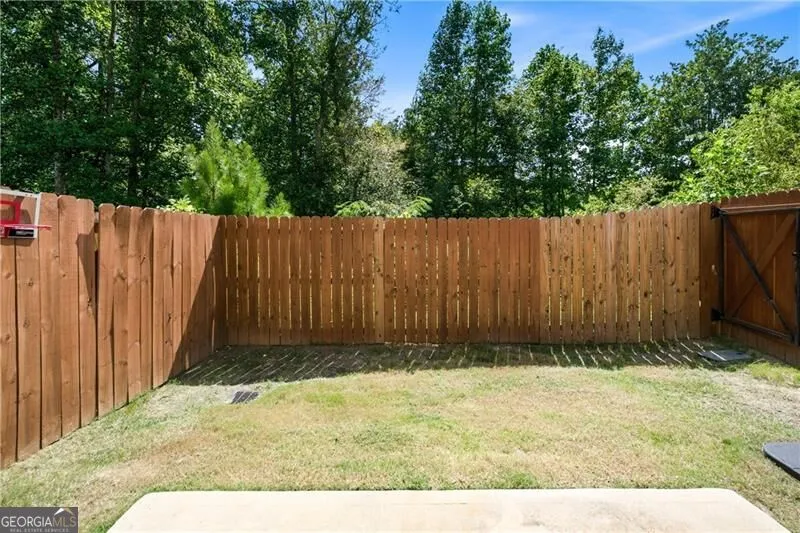 5825 Radford LOOP Fairburn, GA 30213