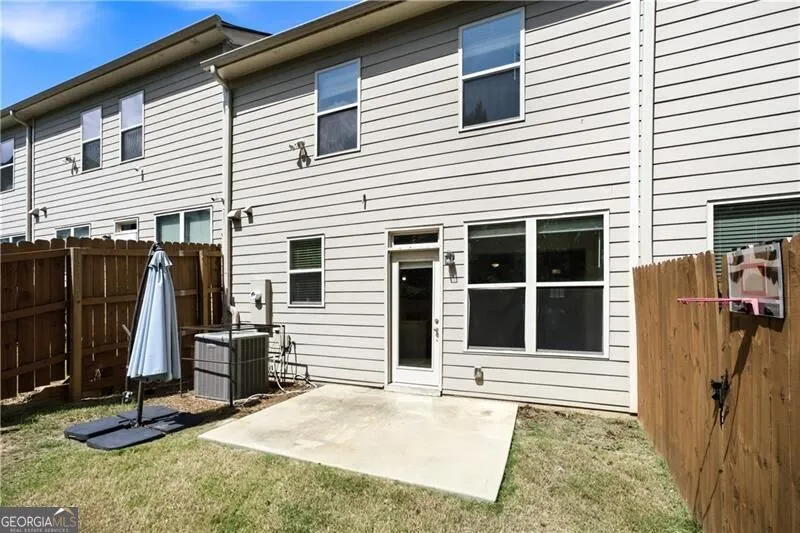 5825 Radford LOOP Fairburn, GA 30213