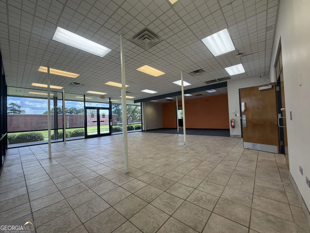 305 S Main ST Statesboro, GA 30458
