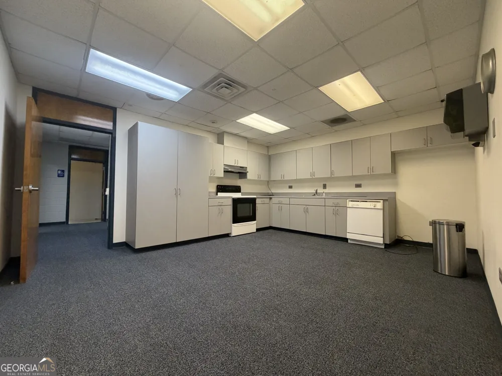 305 S Main ST Statesboro, GA 30458