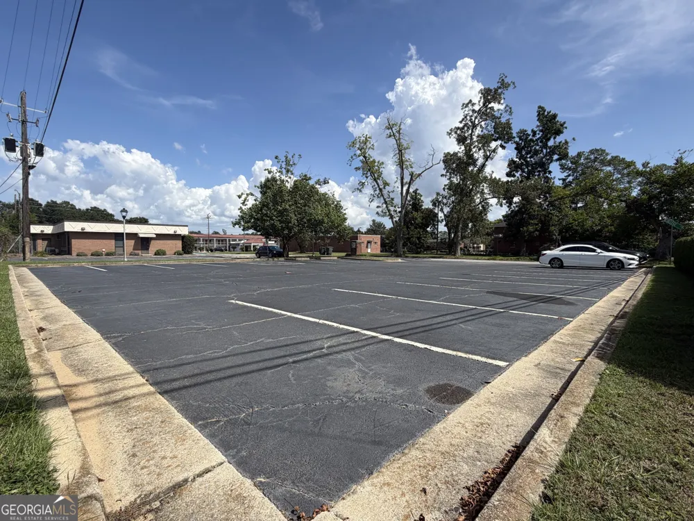 305 S Main ST Statesboro, GA 30458