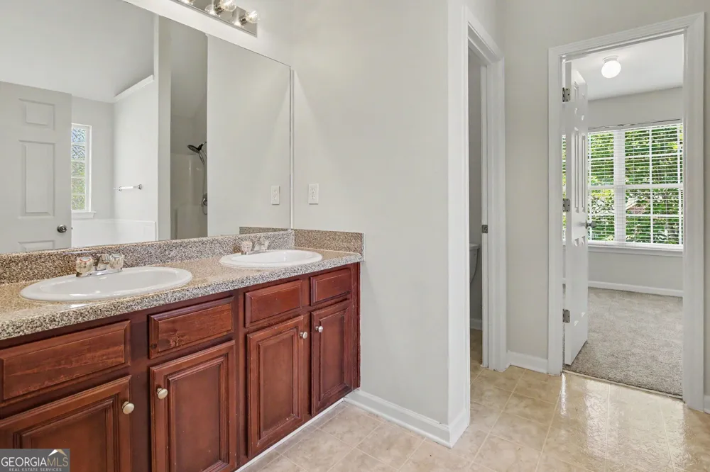 1020 Buckingham TER Fairburn, GA 30213