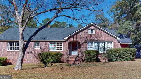 634 W Main ST