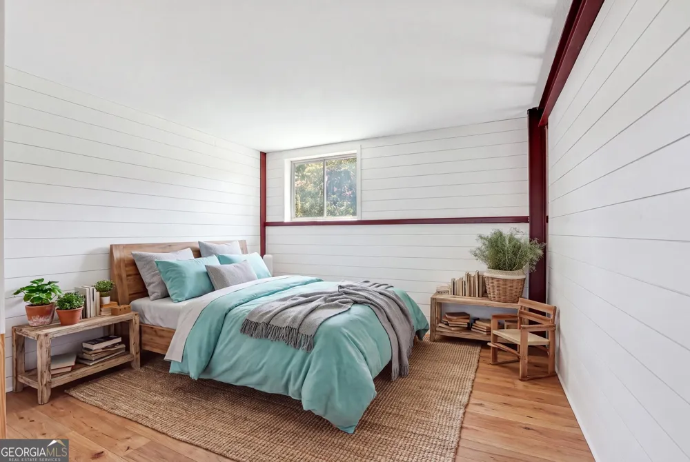 346 Currahee Ridge RD Toccoa, GA 30577