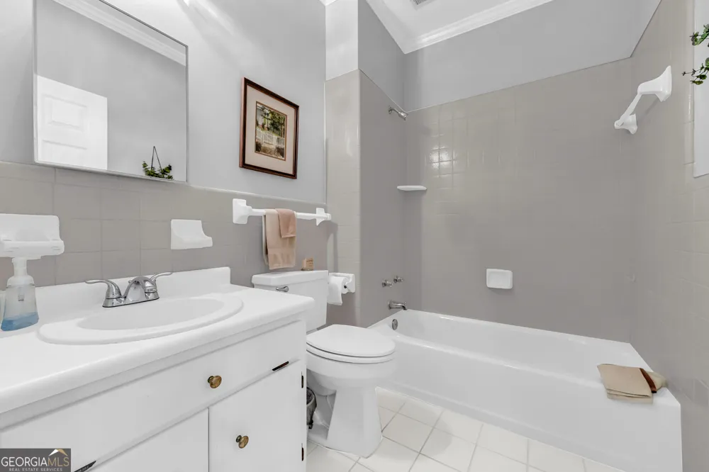18 Somerset CT Hartwell, GA 30643