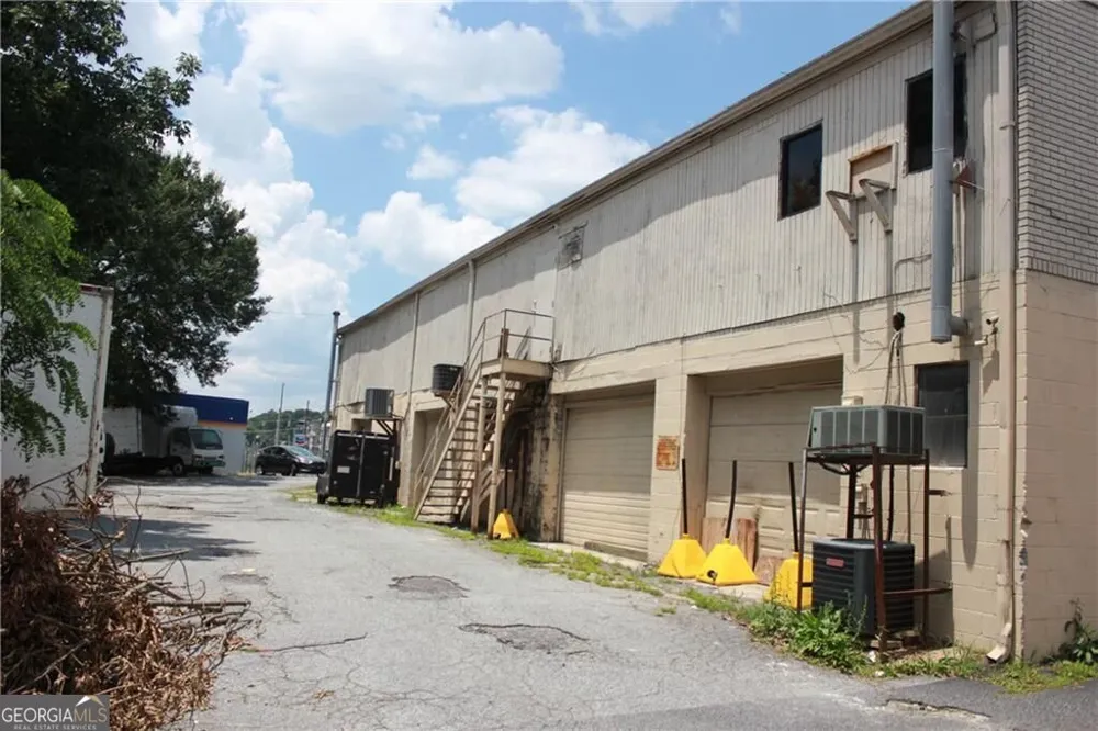 5634 Buford HWY Norcross, GA 30071