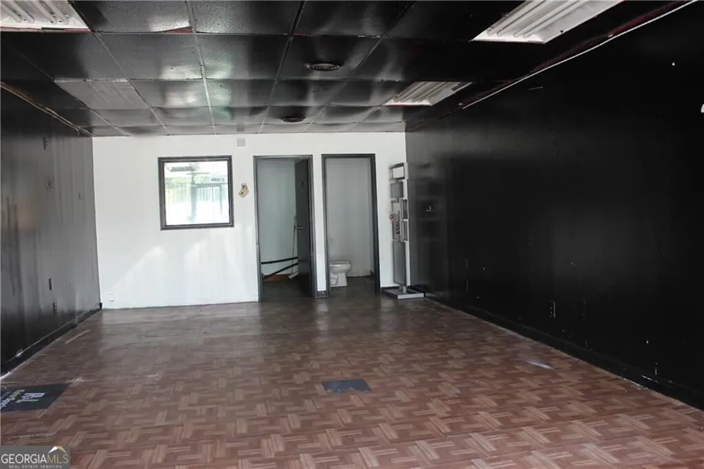 5634 Buford HWY Norcross, GA 30071