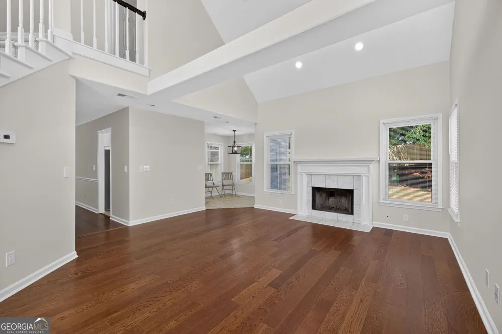 1975 Watercrest CIR Lawrenceville, GA 30043