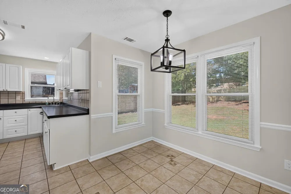 1975 Watercrest CIR Lawrenceville, GA 30043