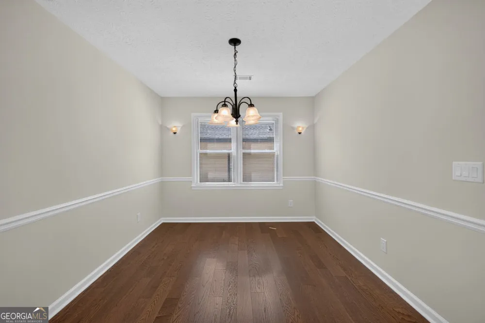 1975 Watercrest CIR Lawrenceville, GA 30043