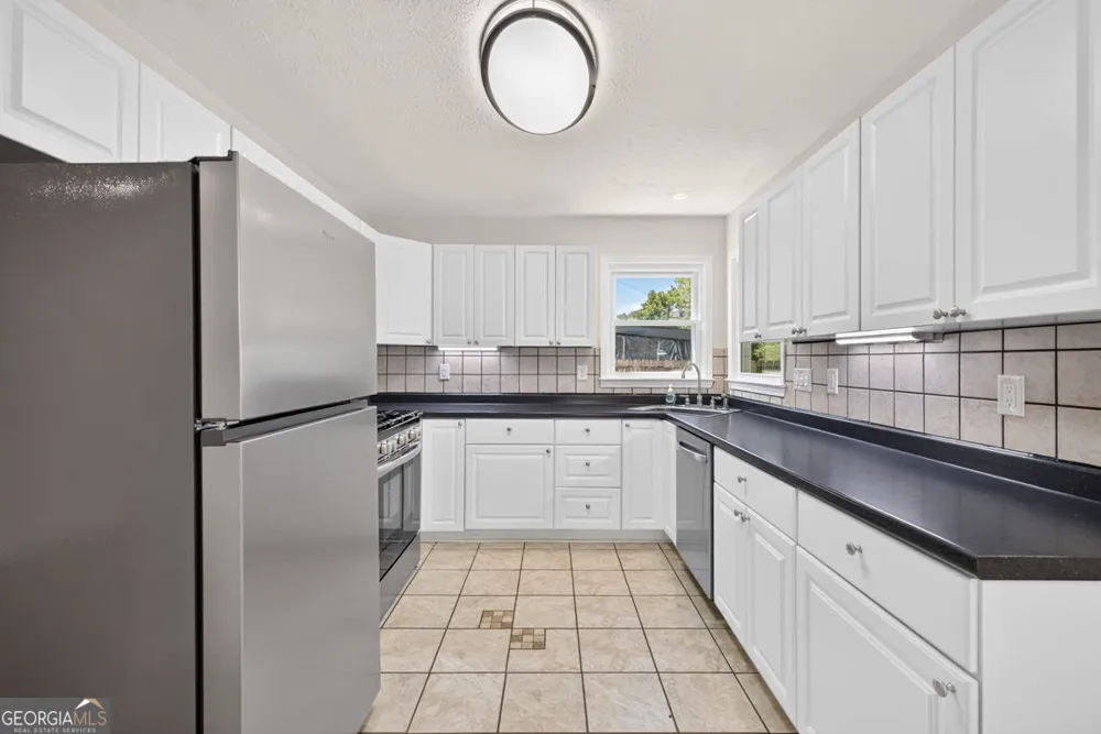 1975 Watercrest CIR Lawrenceville, GA 30043