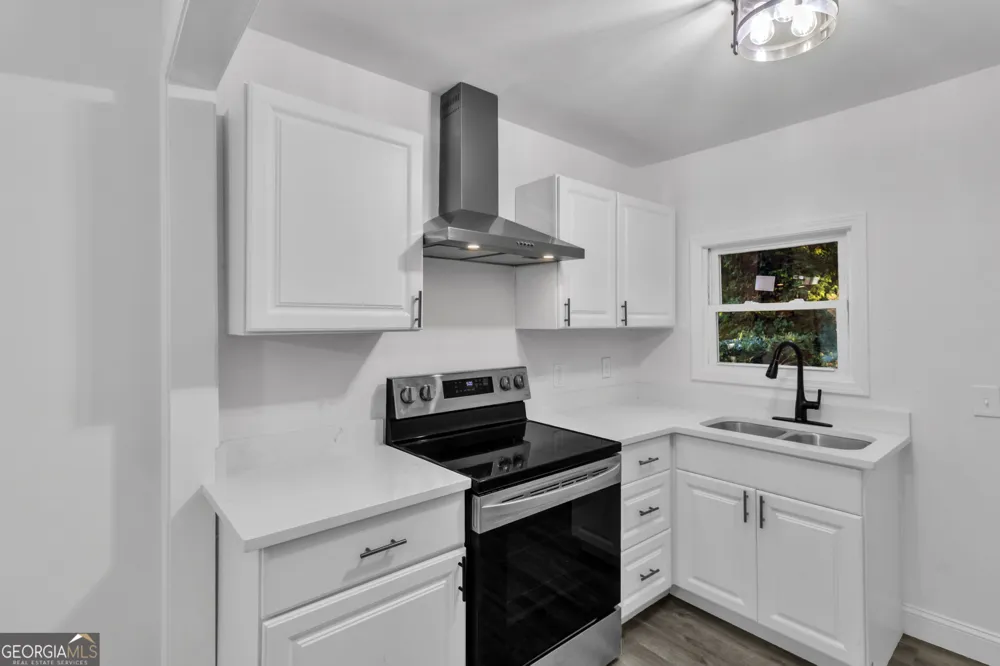 1436 Lanvale DR SW Atlanta, GA 30310