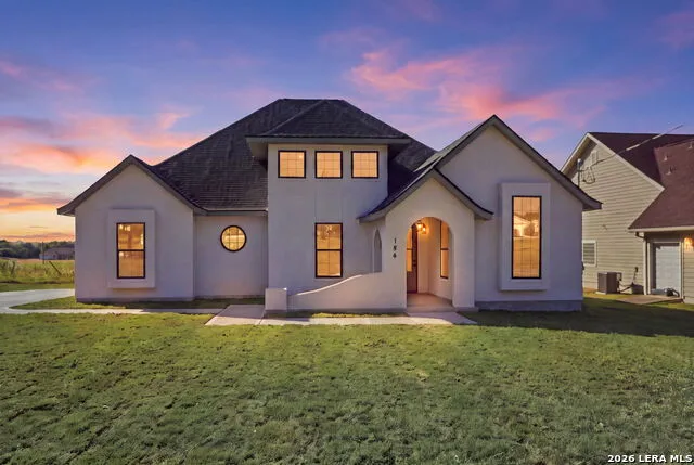 186 SPRING CREEK CIR Bandera, TX 78003