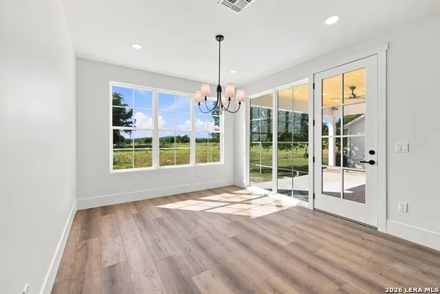 186 SPRING CREEK CIR Bandera, TX 78003