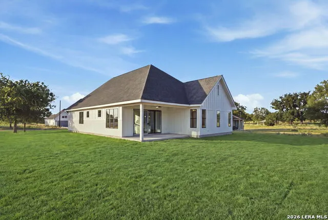 486 WOOD VIEW CIR Bandera, TX 78003
