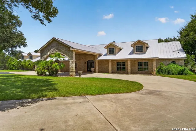2234 Us Highway 90 Castroville, TX 78009