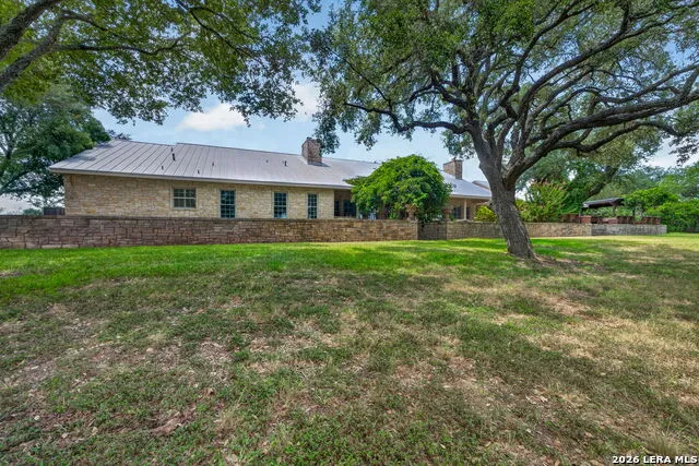2234 Us Highway 90 Castroville, TX 78009