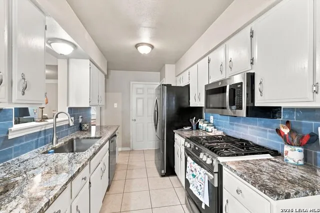 9314 WICKHEATHER ST San Antonio, TX 78254