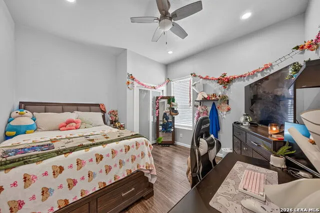 124 County Road 2662 Devine, TX 78016