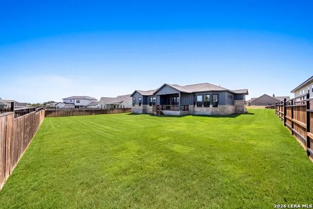 116 Woodbridge Dr La Vernia, TX 78121