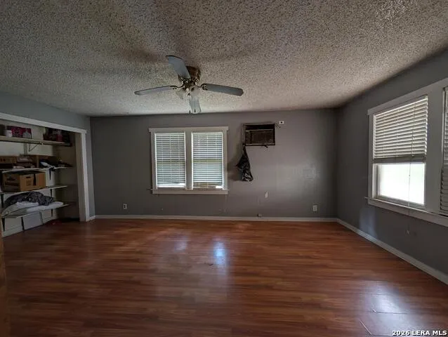 319 MCKAY San Antonio, TX 78226