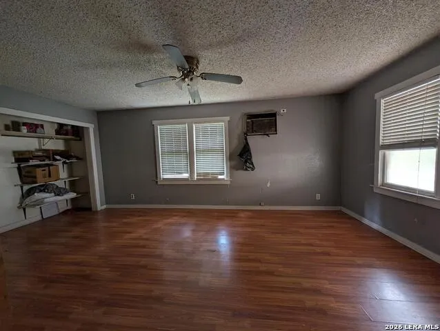 319 MCKAY San Antonio, TX 78226