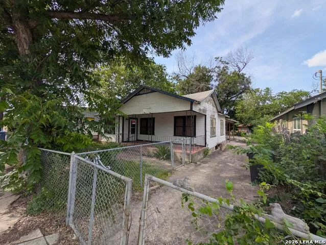 319 MCKAY San Antonio, TX 78226