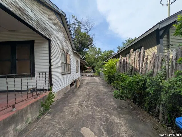 319 MCKAY San Antonio, TX 78226