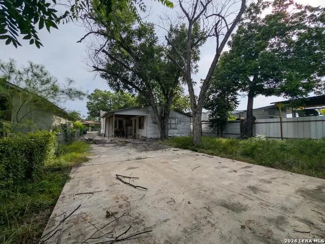 319 MCKAY San Antonio, TX 78226