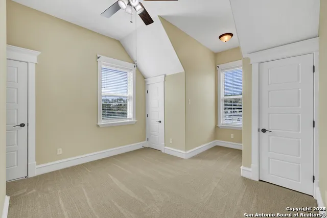 204 FALLING HLS New Braunfels, TX 78132