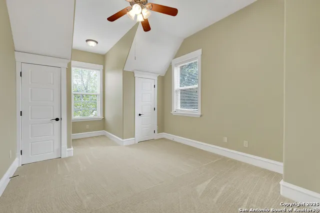 204 FALLING HLS New Braunfels, TX 78132