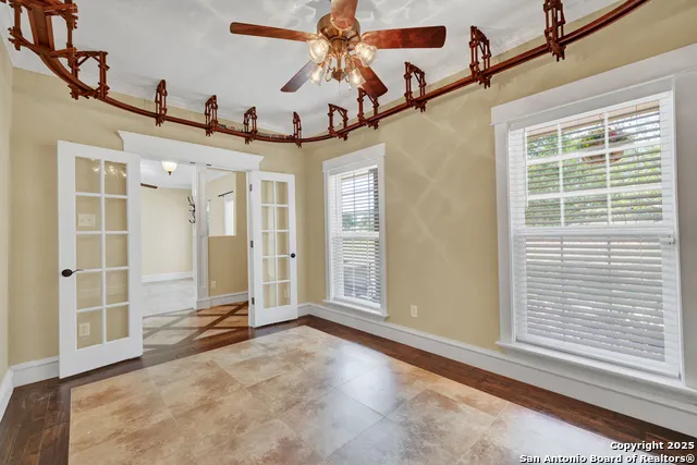 204 FALLING HLS New Braunfels, TX 78132