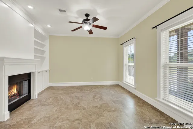 204 FALLING HLS New Braunfels, TX 78132