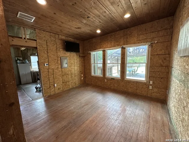 1019 W ELSMERE PL San Antonio, TX 78201
