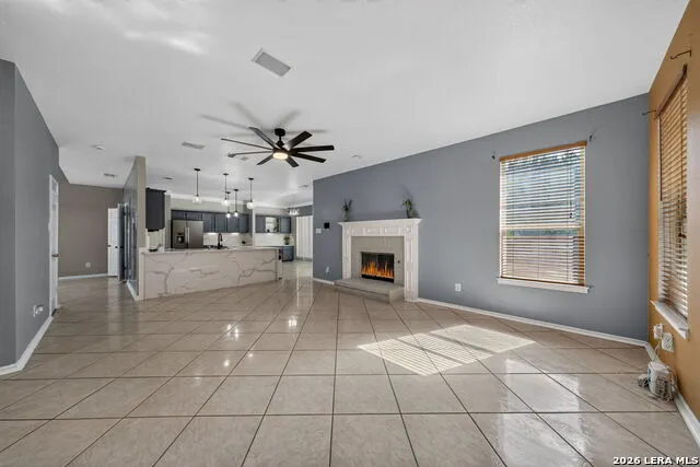 6207 SPRING VLY San Antonio, TX 78247